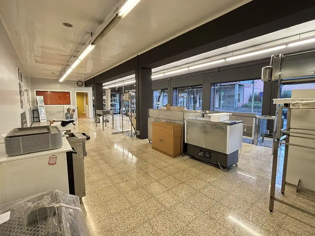 Business premises for sale in Olot, imagen 3