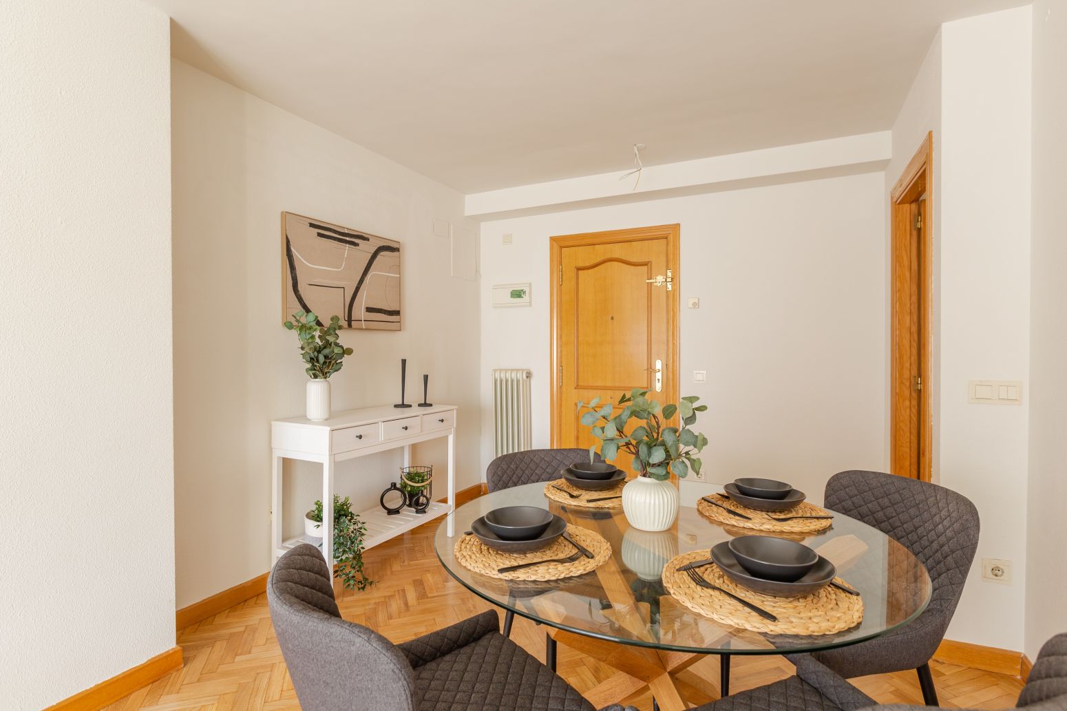 Comedor de Piso en venta en  Pamplona / Iruña con Calefacción, Parquet y Terraza