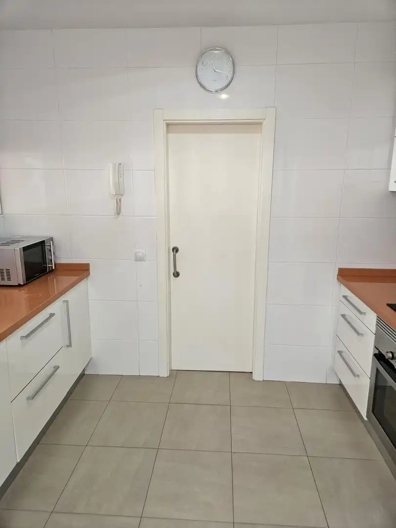 Piso de alquiler en  Sevilla Capital con Aire acondicionado y Balcón