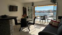 Dormitori de Apartament en venda en L'Escala amb Terrassa