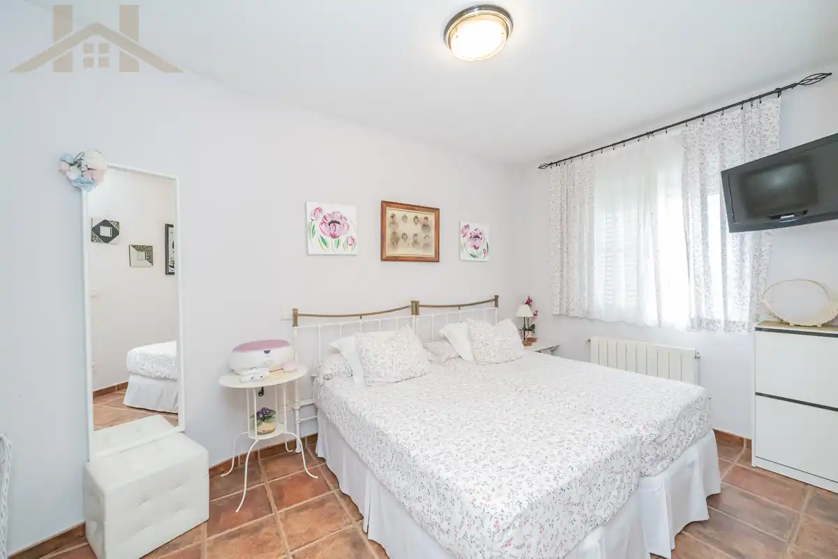 Dormitori de Casa o xalet en venda en Navalcarnero amb Aire condicionat, Calefacció i Jardí privat