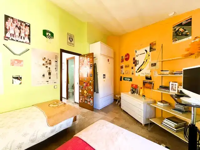 Schlafzimmer von Einfamilien-Reihenhaus zum Verkauf in Badalona mit Heizung, Terrasse und Balkon