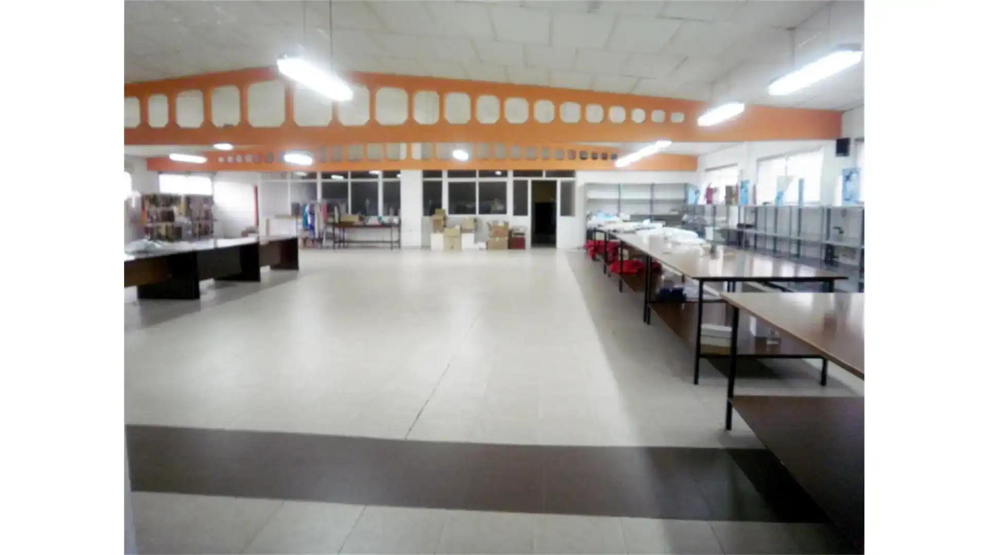 Nave industrial en venta en Poio