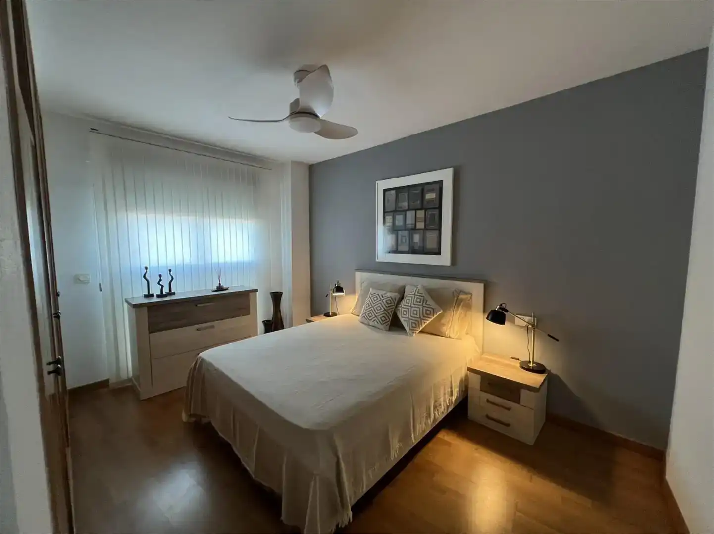 Schlafzimmer von Dachboden zum Verkauf in Murcia mit Klimaanlage, Parkett und Abstellraum