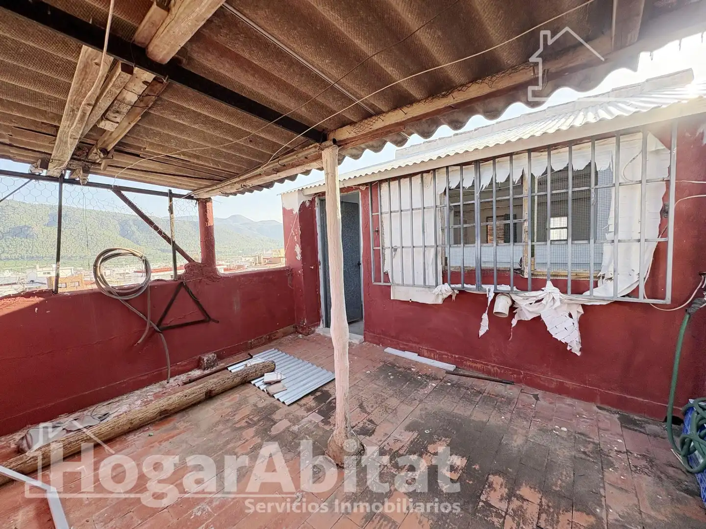Habitación de Casa o chalet en venta en Tavernes de la Valldigna con Terraza, Trastero y Amueblado