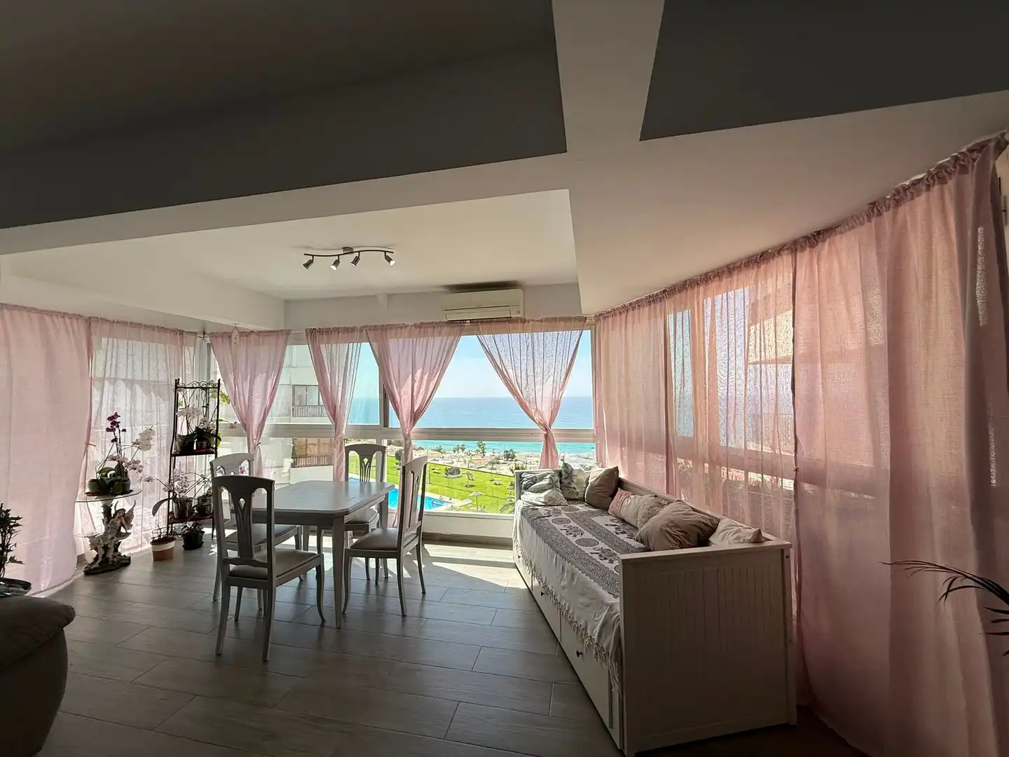 Living room of Flat for sale in Torrox  with Air Conditioner, Private garden and Storage room