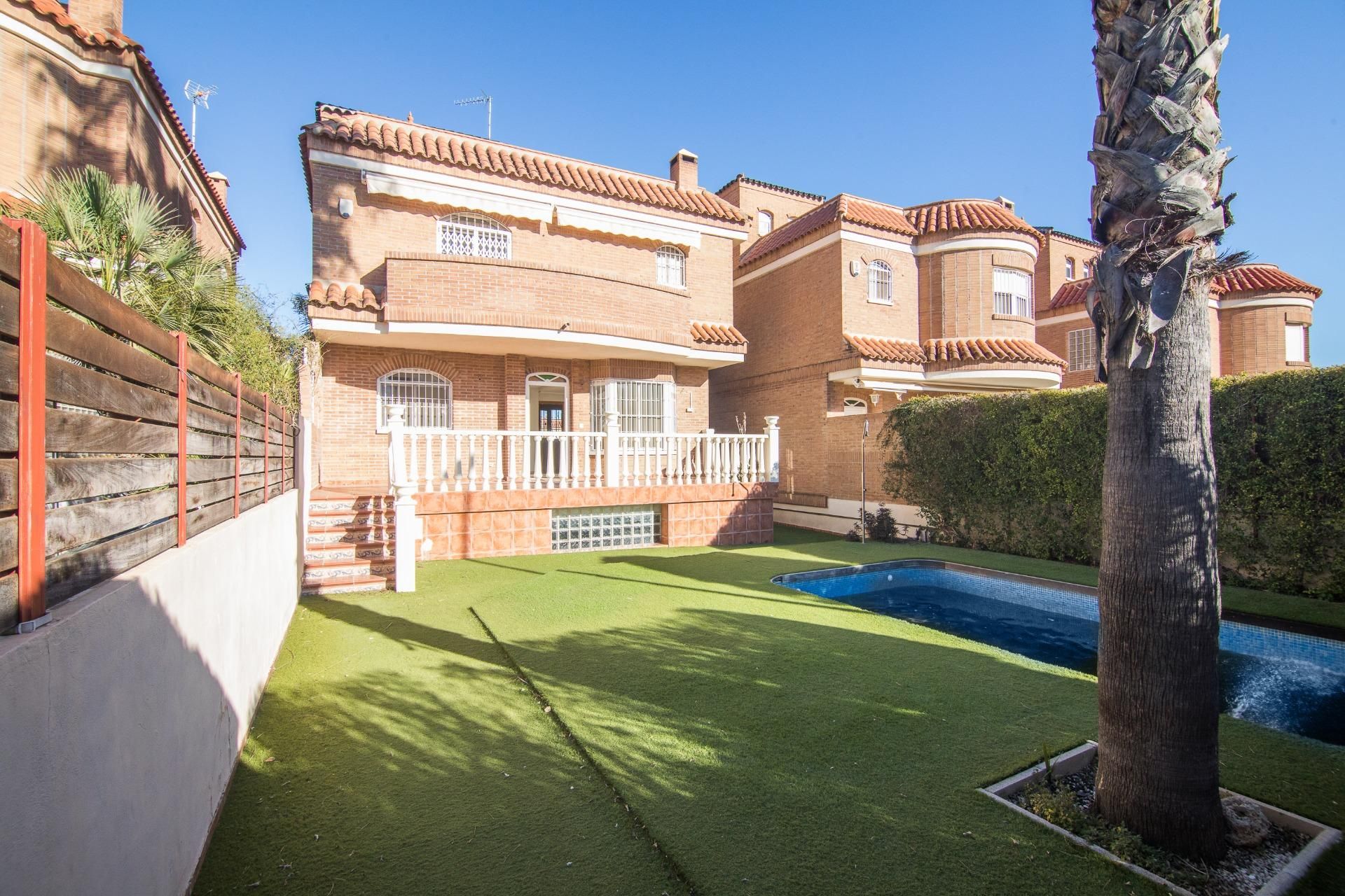 Jardí de Casa o xalet en venda en Elche / Elx amb Aire condicionat, Jardí privat i Terrassa