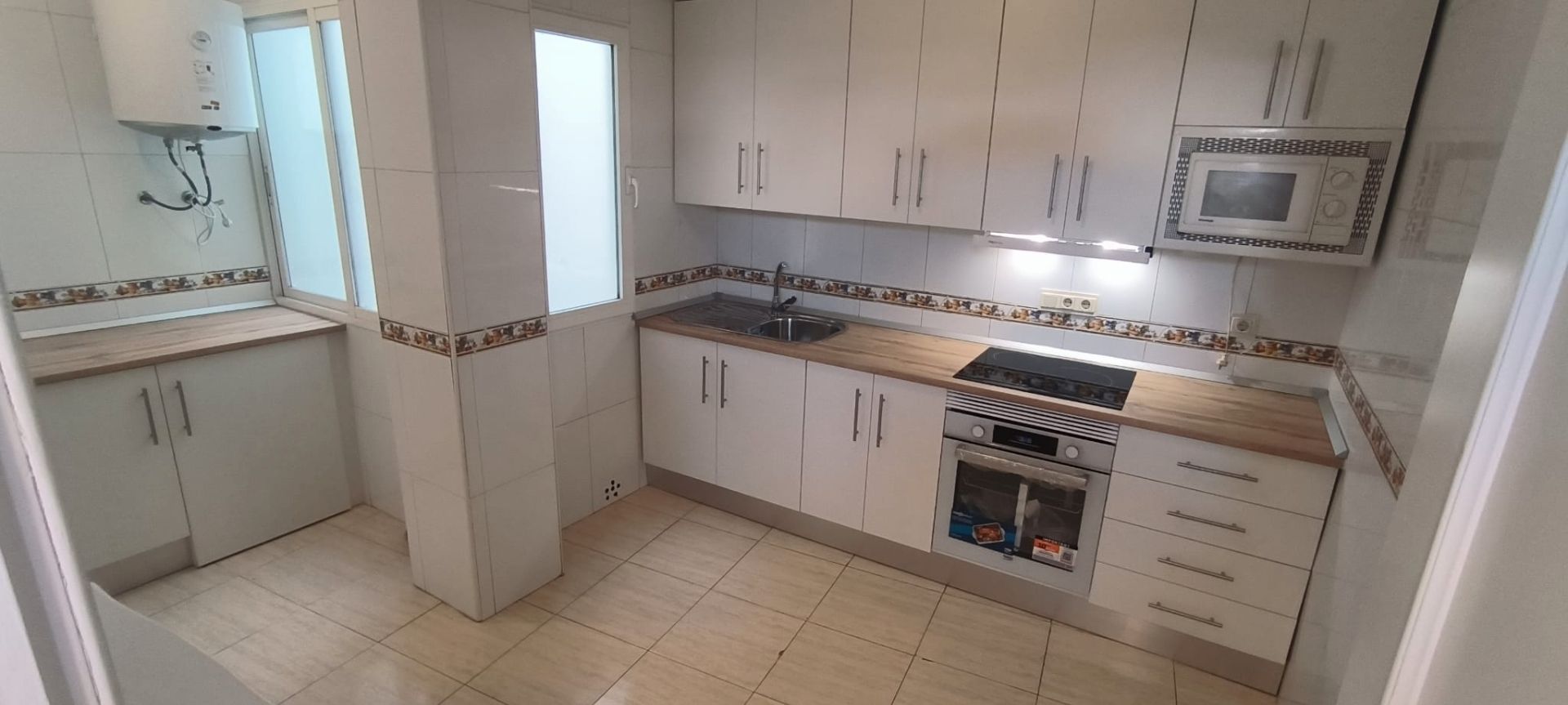 Cuina de Pis de lloguer en  Almería Capital amb Es permeten mascotes