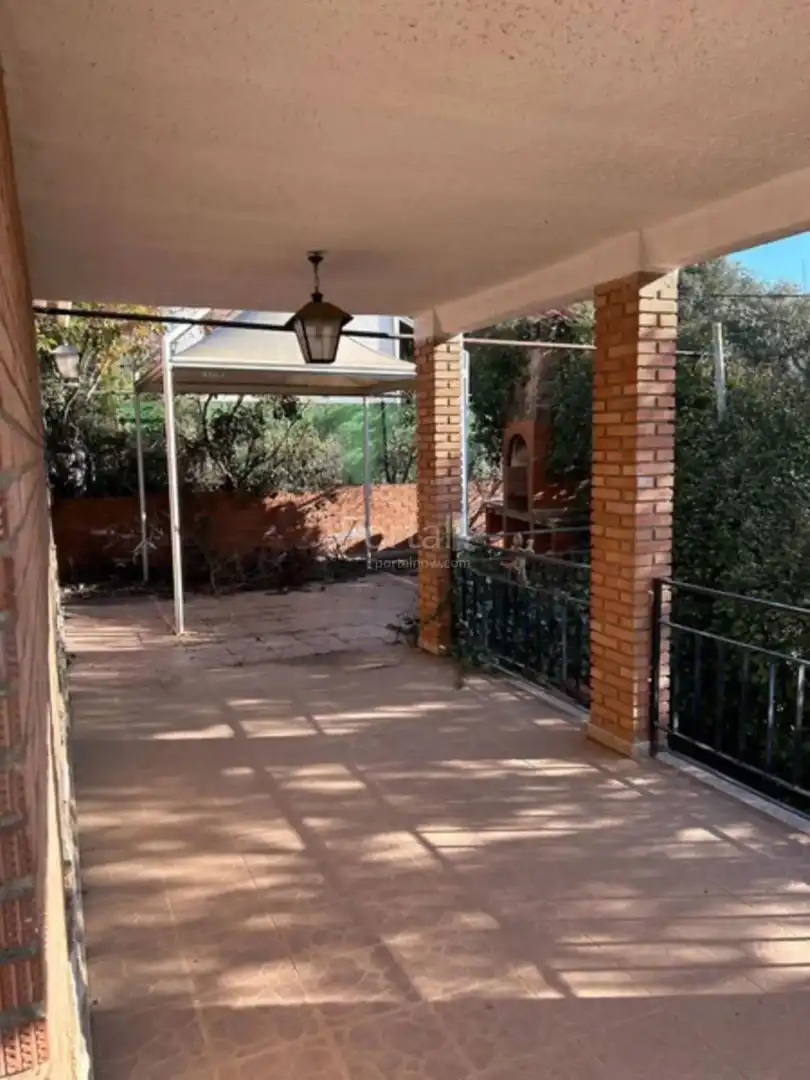 Terrassa de Casa o xalet en venda en Piedrabuena amb Aire condicionat, Calefacció i Jardí privat