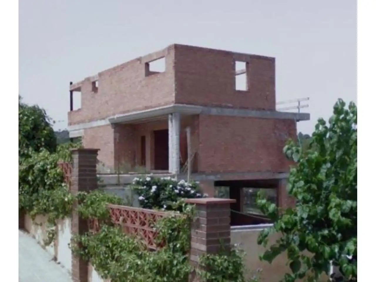 House with garden for sale in Calle Garraf