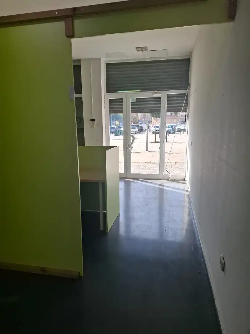 Local comercial en venda a Carrer Andorra