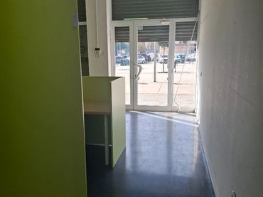 Local comercial en venda a Carrer Andorra