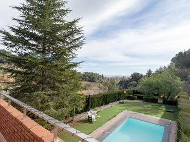 Casa aparellada en venda a Castellvell del Camp