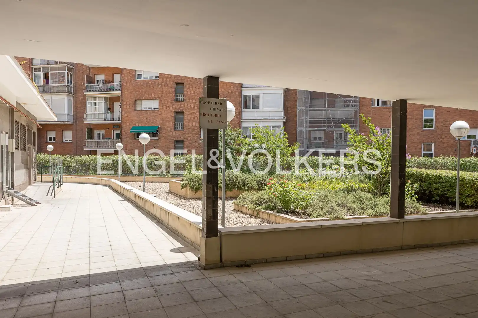 Terrace of Flat for sale in Madrid  with Air Conditioner, Heating and Private garden