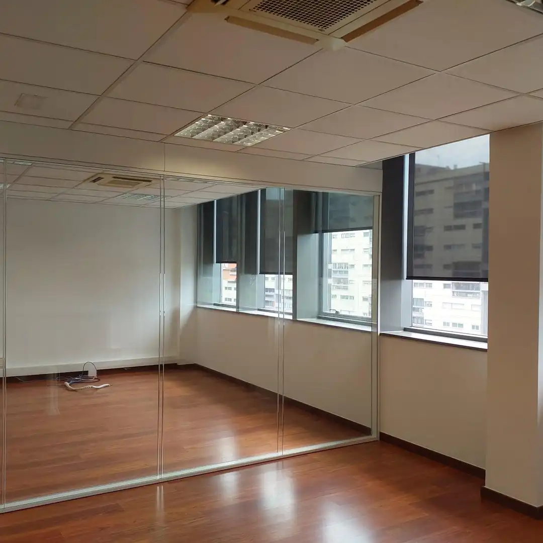 Office space with lift to rent in Gran Via de les Corts Catalanes, imagen 2