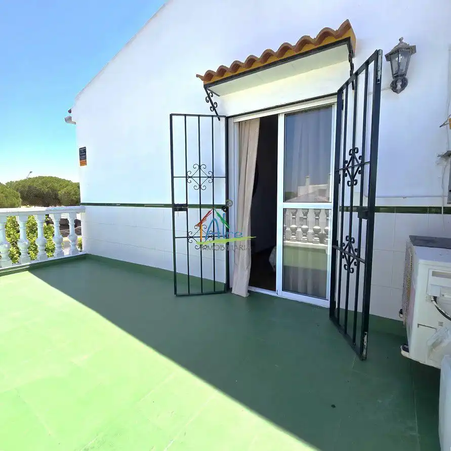 Terraza de Casa adosada en venta en Almonte con Aire acondicionado, Calefacción y Terraza