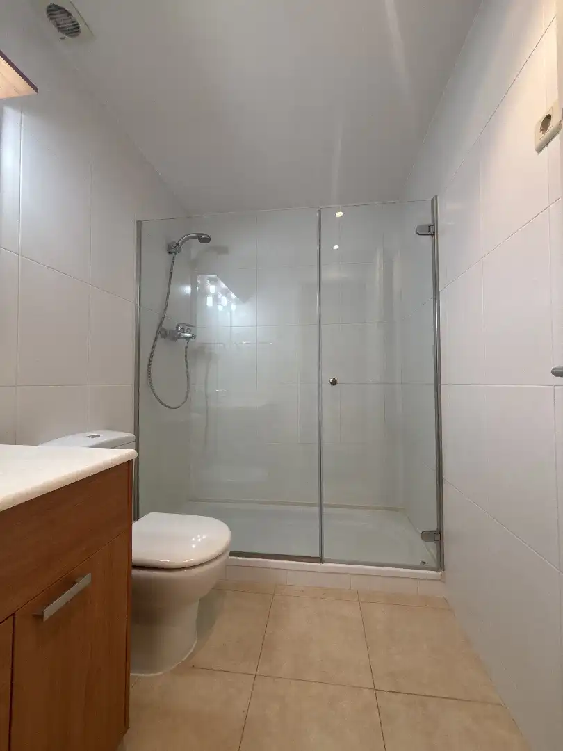 Duplexes for rent in Carrer de Monterols, Creu Alta