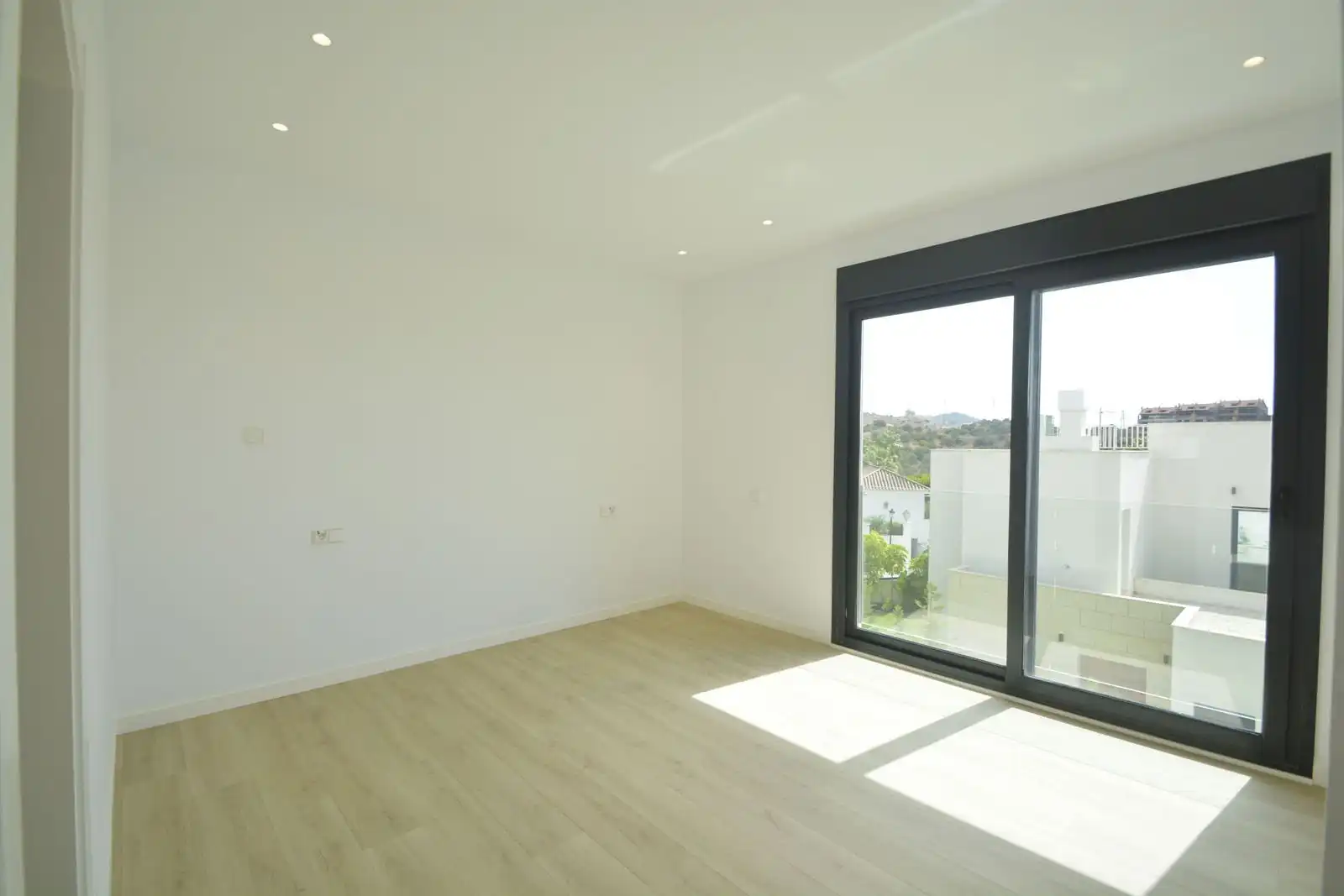 Bedroom of Houses for sale in Marbella  with Air Conditioner, Private garden and Terrace