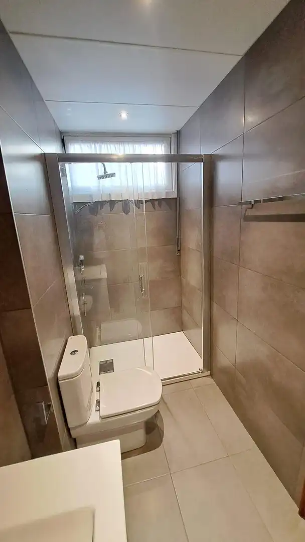Baño de Apartamento de alquiler en Indautxu
