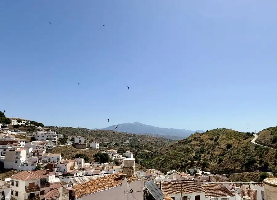 Vista exterior de Casa adosada en venda en Almáchar amb Terrassa, Balcó i Piscina comunitària
