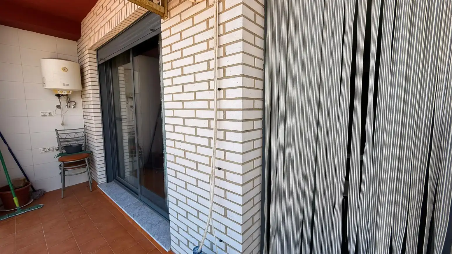 Terrasse von Wohnung zur Miete in Sagunto / Sagunt mit Klimaanlage und Möbliert