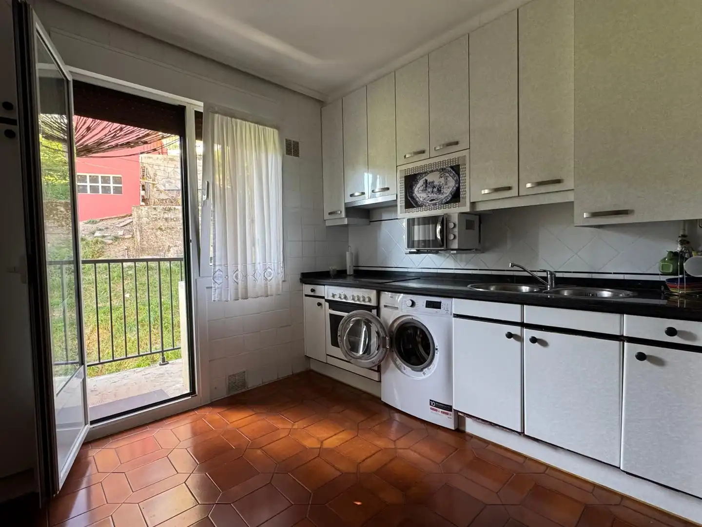 Küche von Wohnung zum Verkauf in Ibarra mit Heizung, Möbliert und Ofen