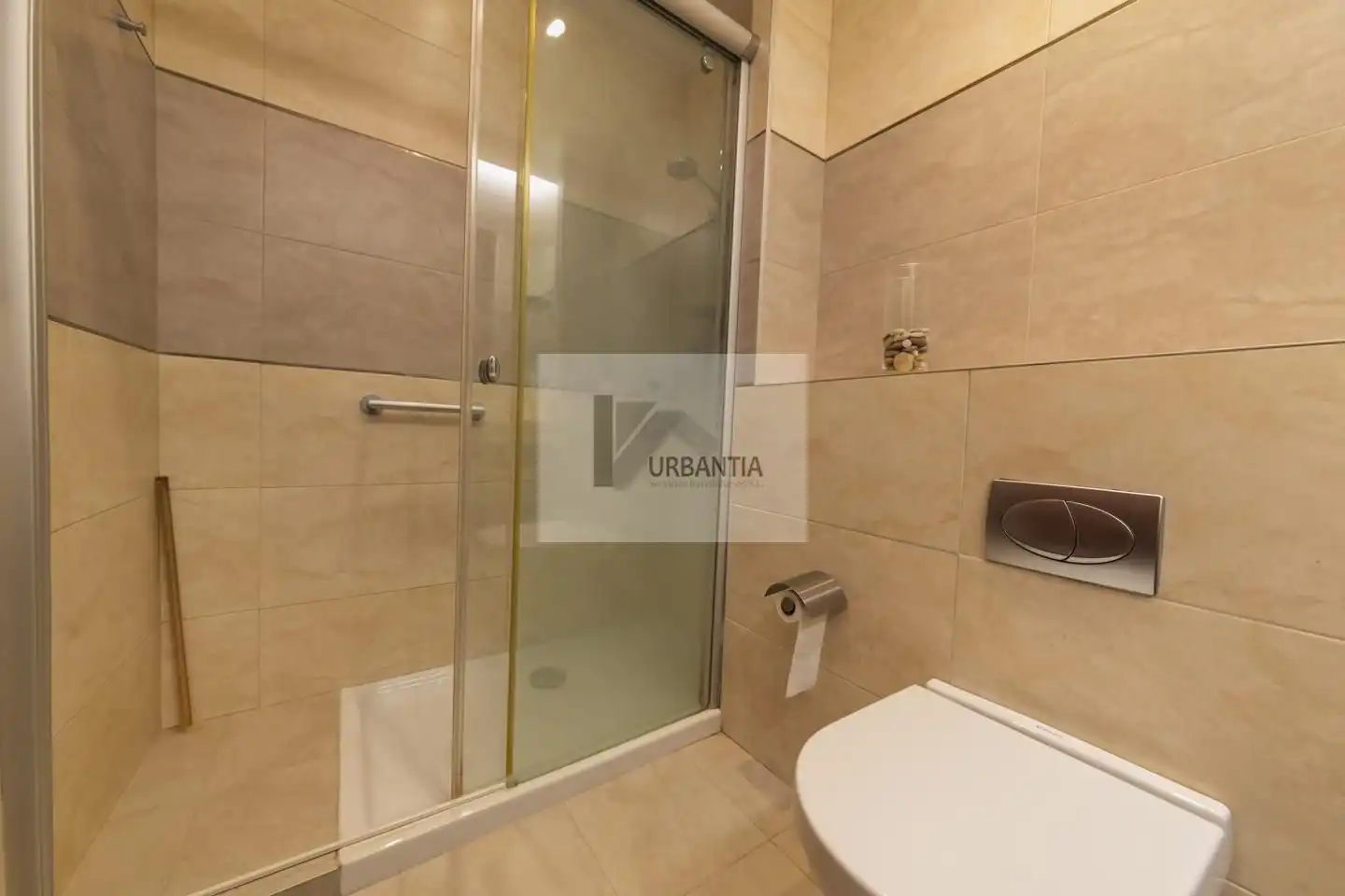 Baño de Piso en venta en  Pamplona / Iruña con Calefacción, Parquet y Terraza