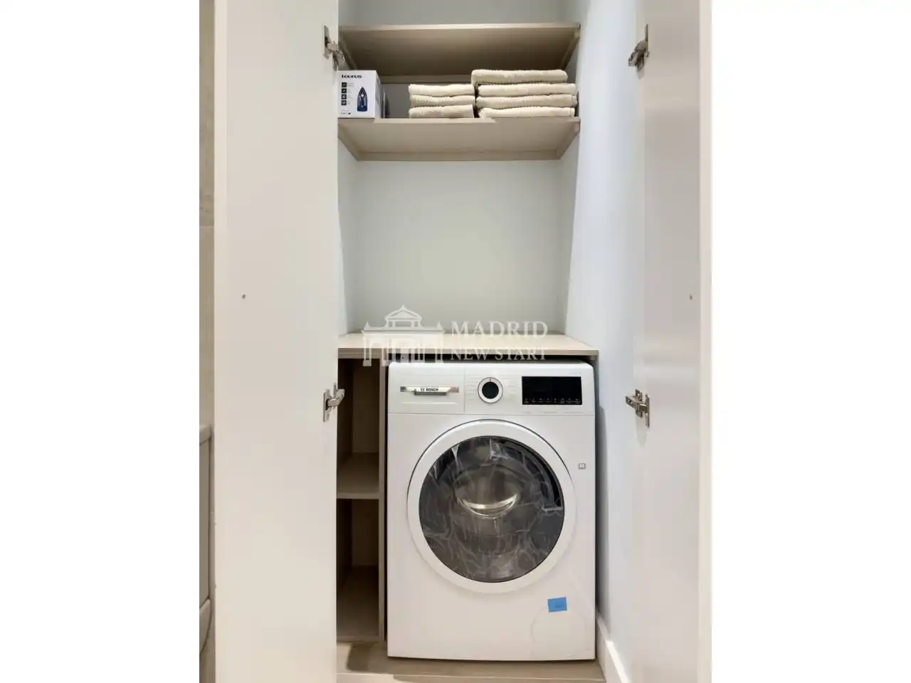 Bedroom of Flat for rent in Madrid  with Air Conditioner, Heating and Terrace