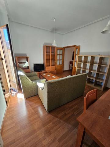 Apartamento en Alquiler en Calle Parras en Casco Antiguo