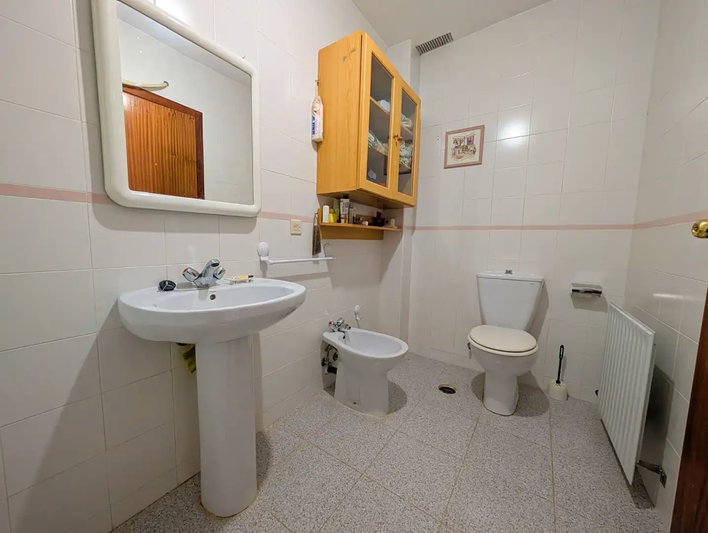 Bany de Casa adosada en venda en La Puebla de Híjar amb Calefacció, Terrassa i Traster