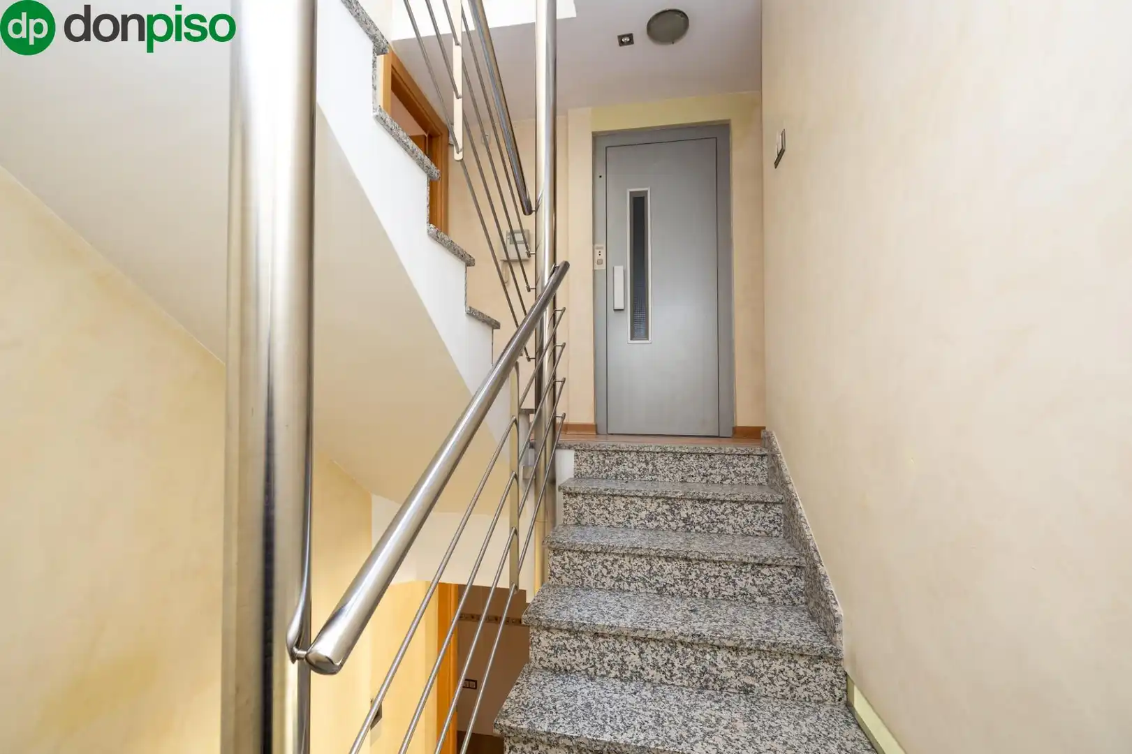 Houses for sale in Granada  with Air Conditioner, Heating and Terrace