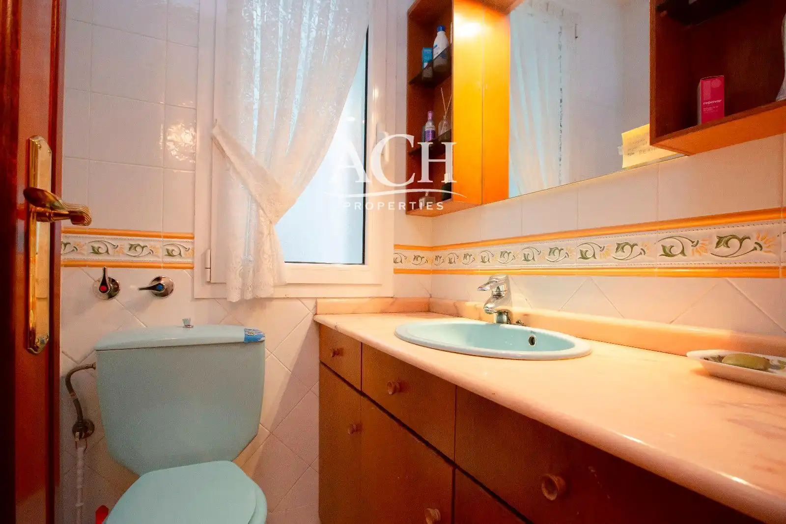 Baño de Piso en venta en Bilbao  con Calefacción, Amueblado y Alarma