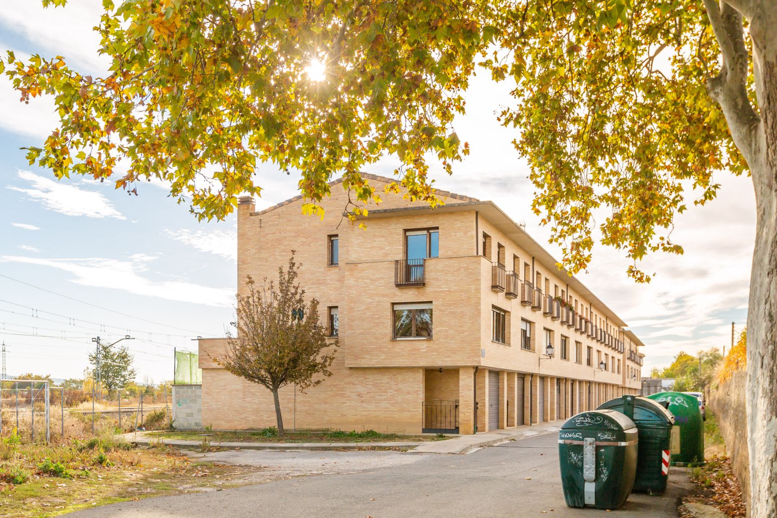 Vista exterior de Casa adosada en venta en Olite / Erriberri con Calefacción, Jardín privado y Parquet