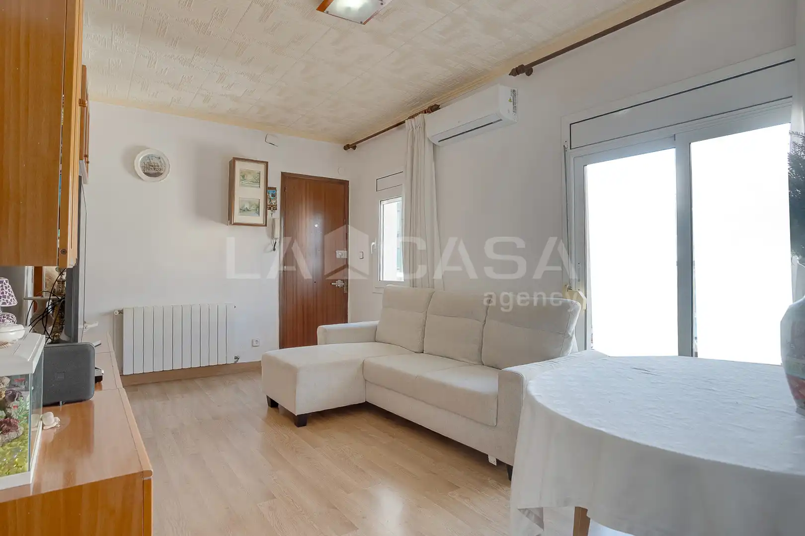 Sala de estar de Piso en venta en Sant Boi de Llobregat con Calefacción y Balcón
