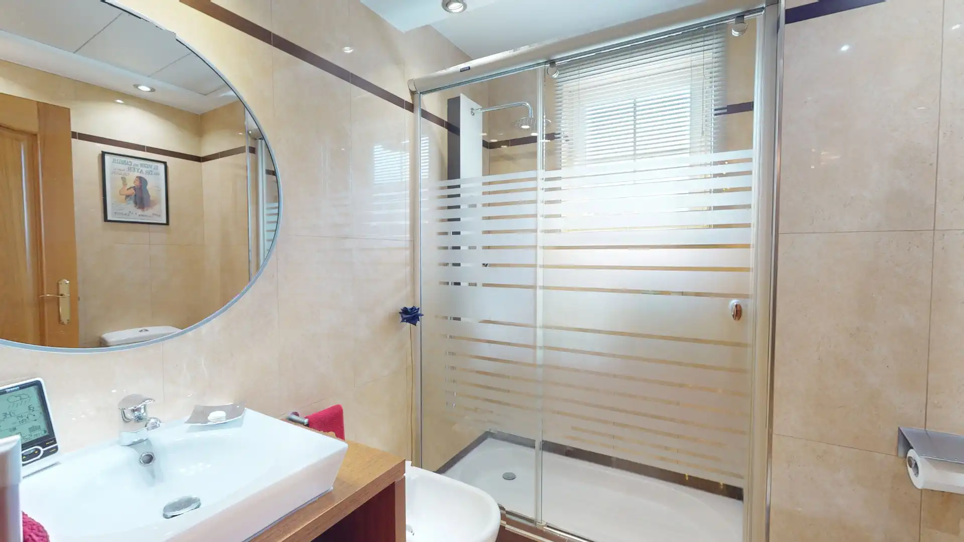 Baño de Casa adosada en venta en Boadilla del Monte con Aire acondicionado, Calefacción y Jardín privado