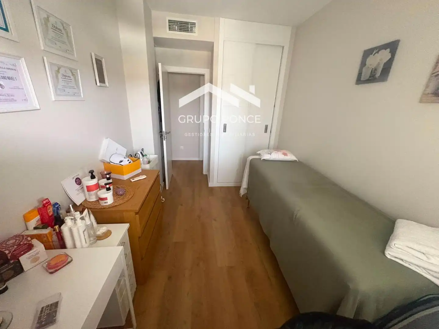 Schlafzimmer von Wohnung zum Verkauf in Jerez de la Frontera mit Abstellraum, Schwimmbad und Gemeinschaftspool