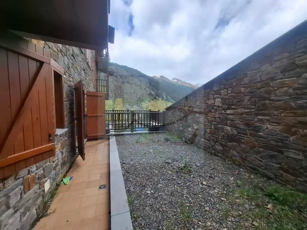 Terrasse von Wohnungen zum Verkauf in Canillo mit Heizung, Terrasse und Möbliert