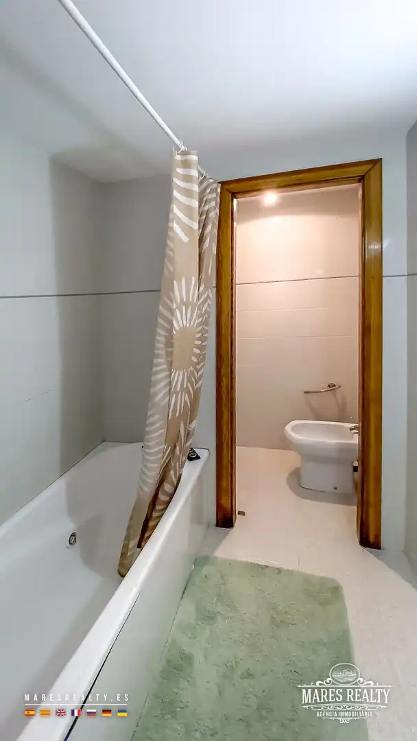 Baño de Piso en venta en Lloret de Mar con Aire acondicionado, Calefacción y Terraza