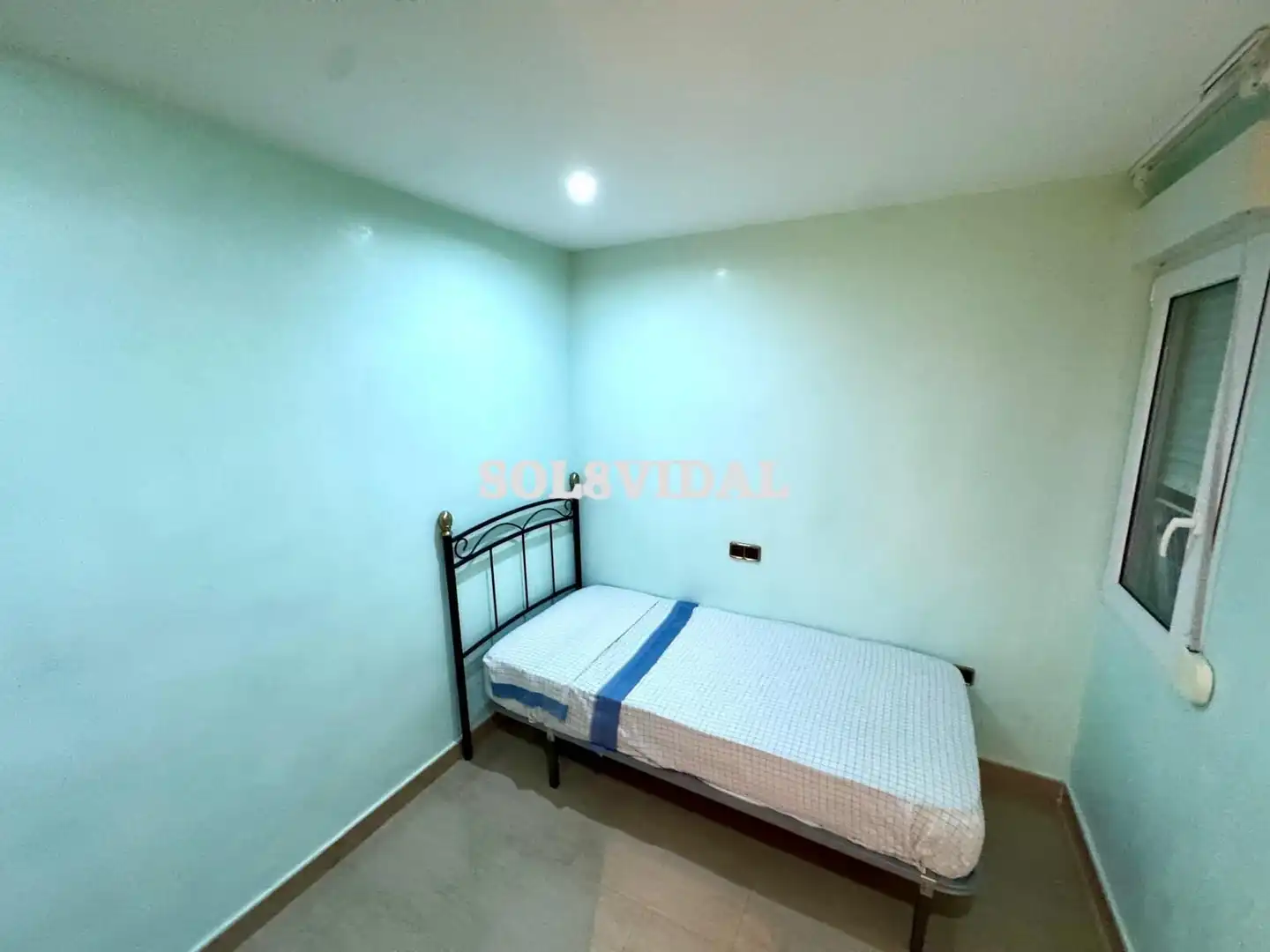 Habitación de Piso de alquiler en Torrevieja con Aire acondicionado, Calefacción y Amueblado