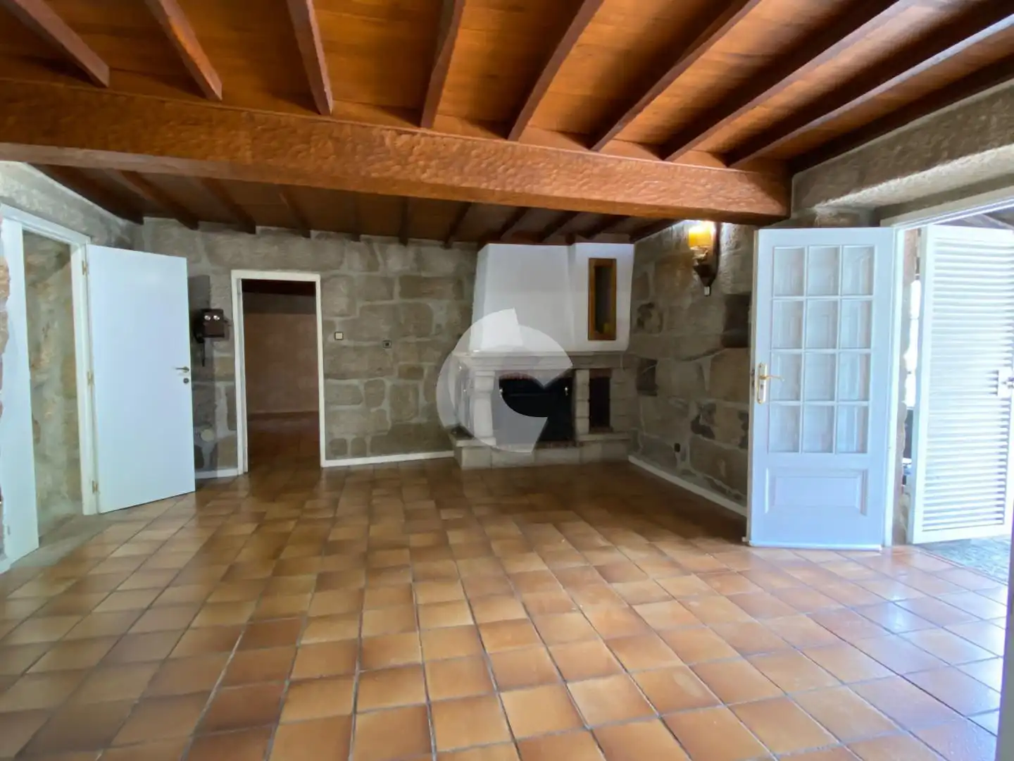 Casa o xalet en venda en San Cibrao das Viñas amb Calefacció, Jardí privat i Parquet