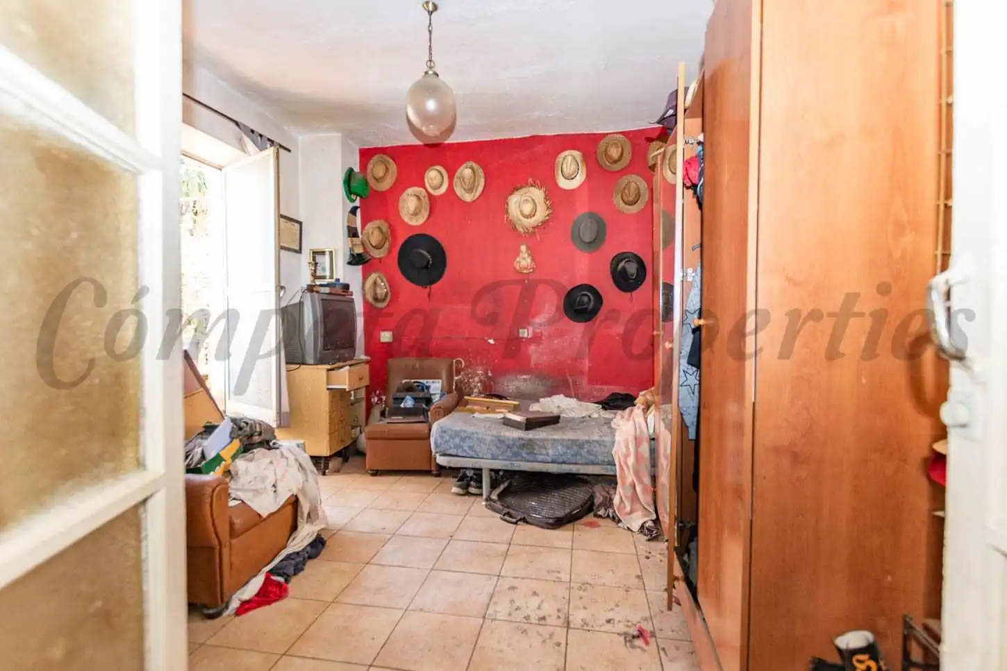 Sala d'estar de Casa o xalet en venda en Nerja amb Jardí privat, Terrassa i Balcó