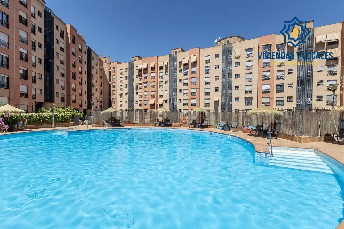 Flat with terrace for sale in Chana