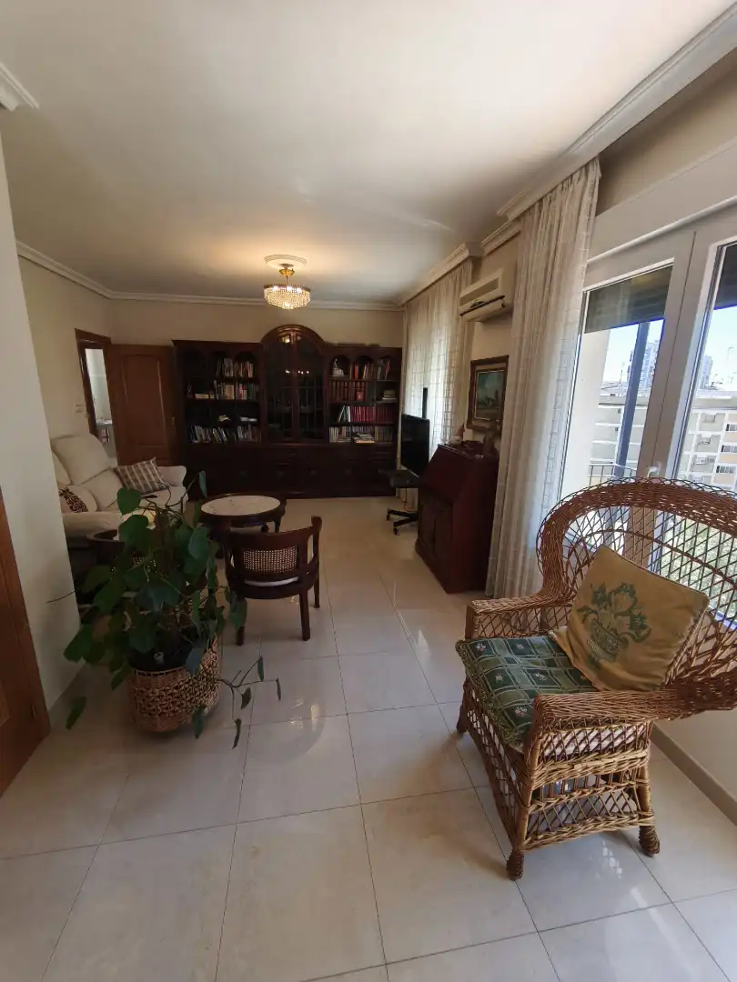 Wohnzimmer von Wohnung zur Miete in Sevilla mit Klimaanlage, Heizung und Terrasse