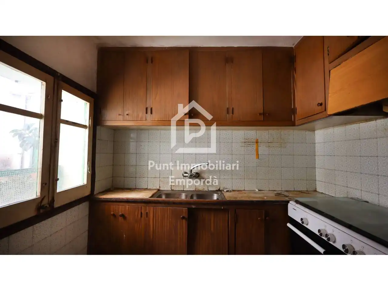 Cocina de Edificio en venta en Llançà