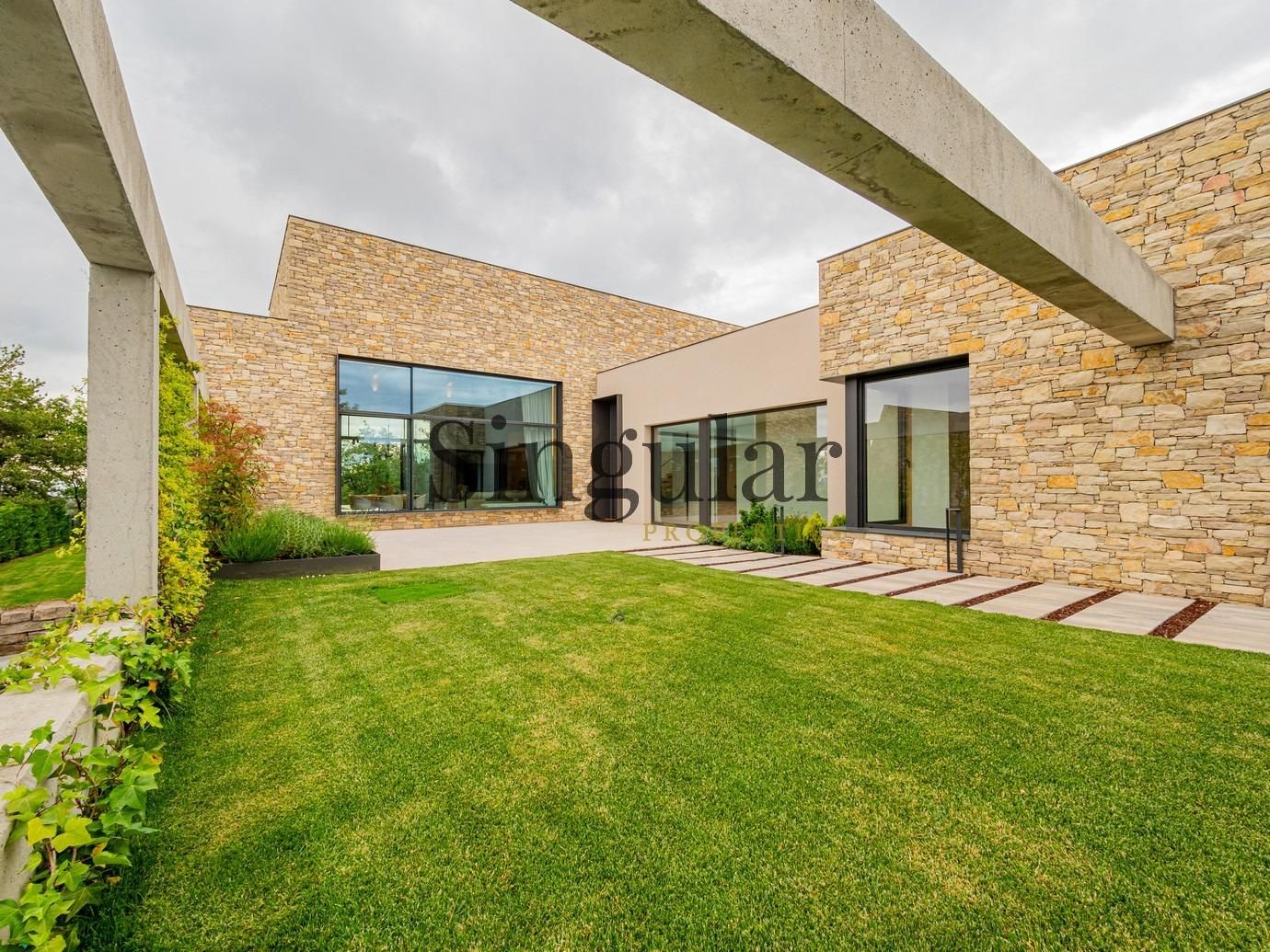 Exterior view of House or chalet for sale in Taradell  with Air Conditioner