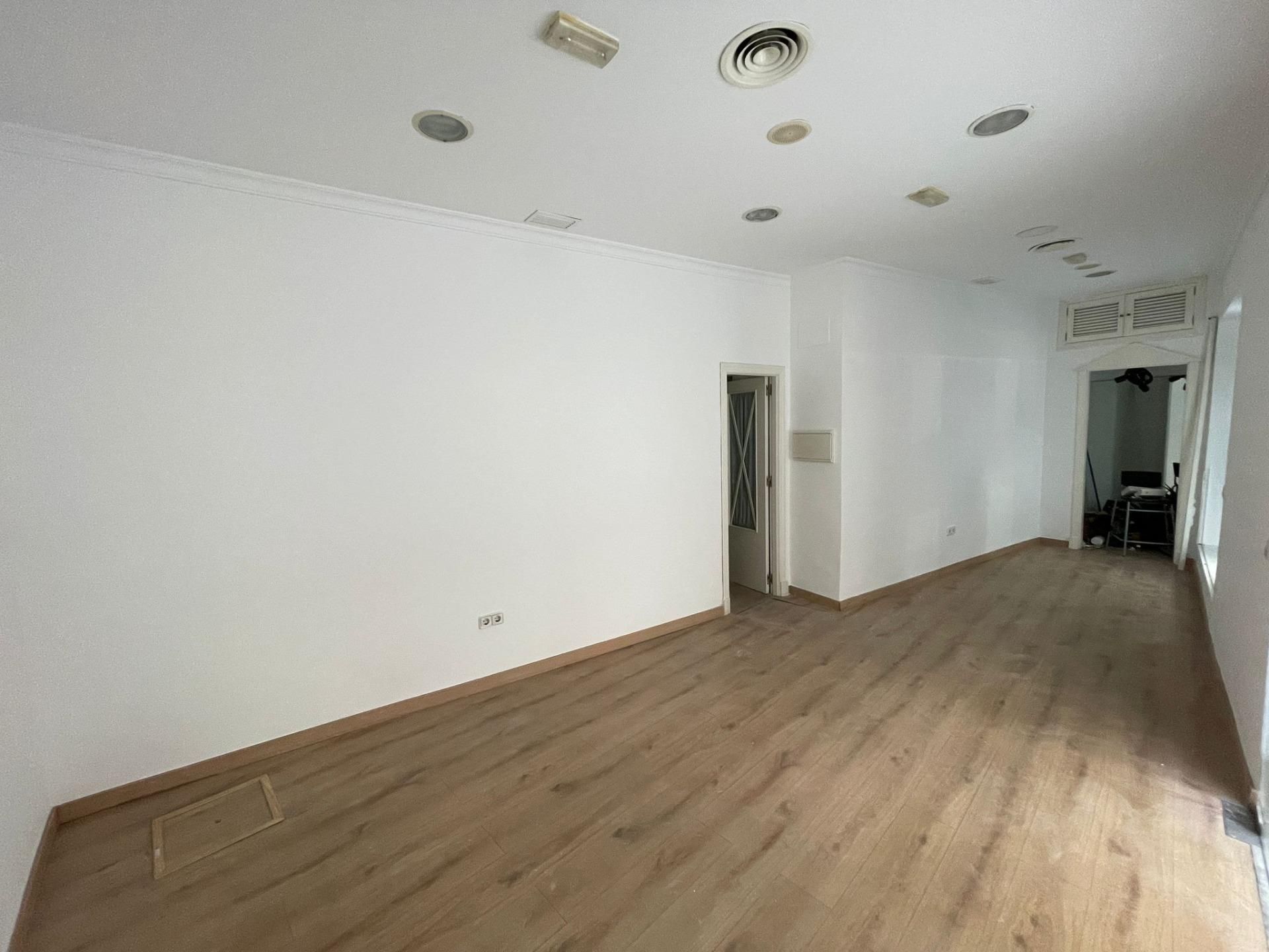 Premises for sale in Jerez de la Frontera  with Air Conditioner