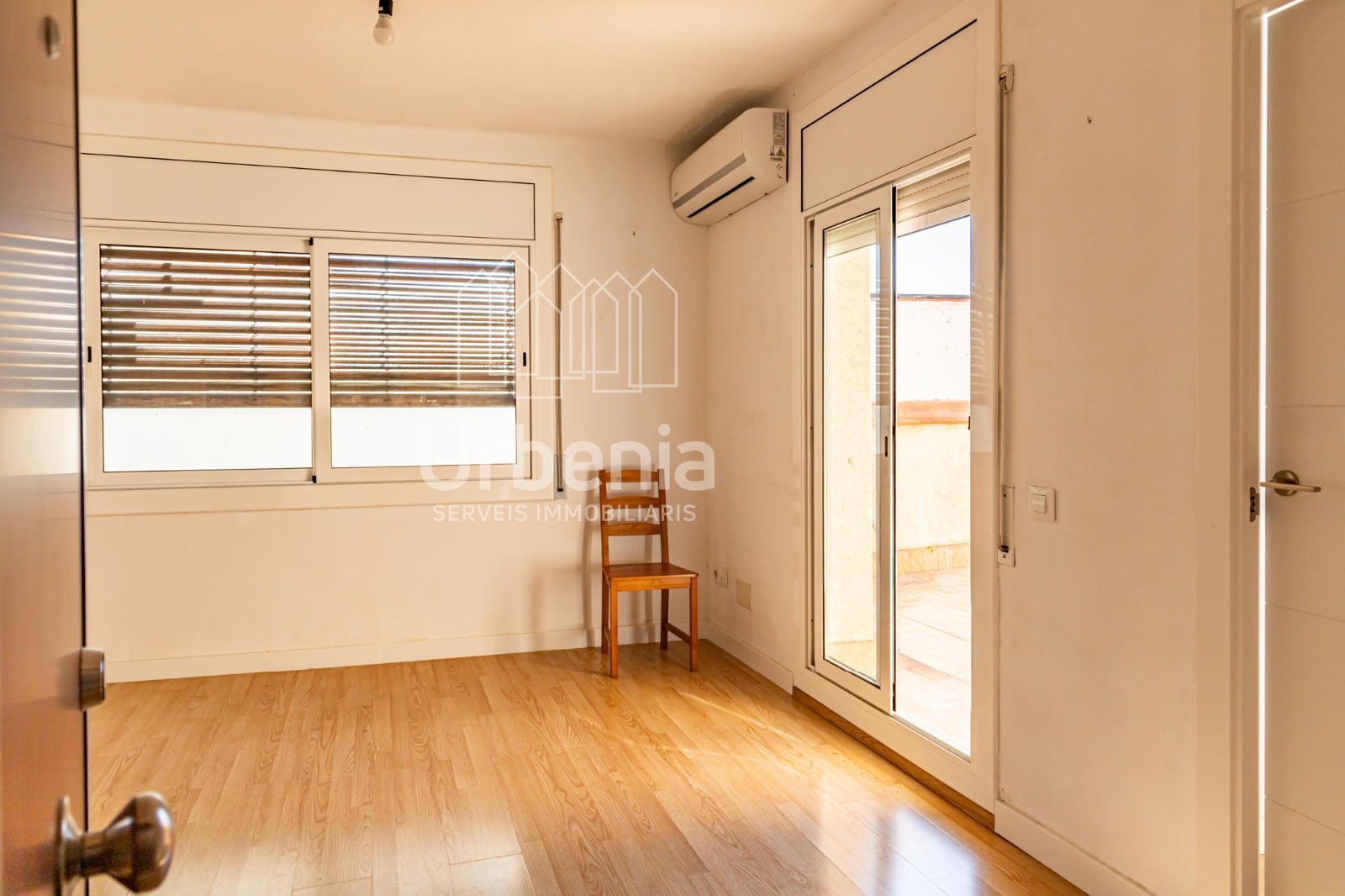 Dormitori de Àtic en venda en Premià de Mar amb Aire condicionat i Terrassa