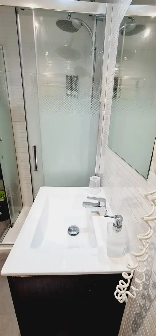 Bathroom of Study for sale in Estepona  with Air Conditioner, Heating and Terrace
