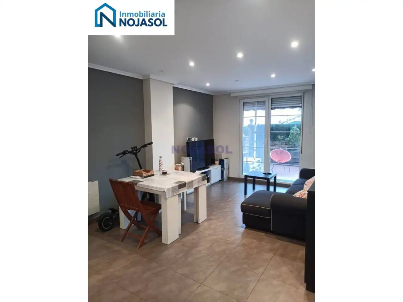Sala de estar de Apartamento en venta en Santoña con Calefacción, Jardín privado y Terraza
