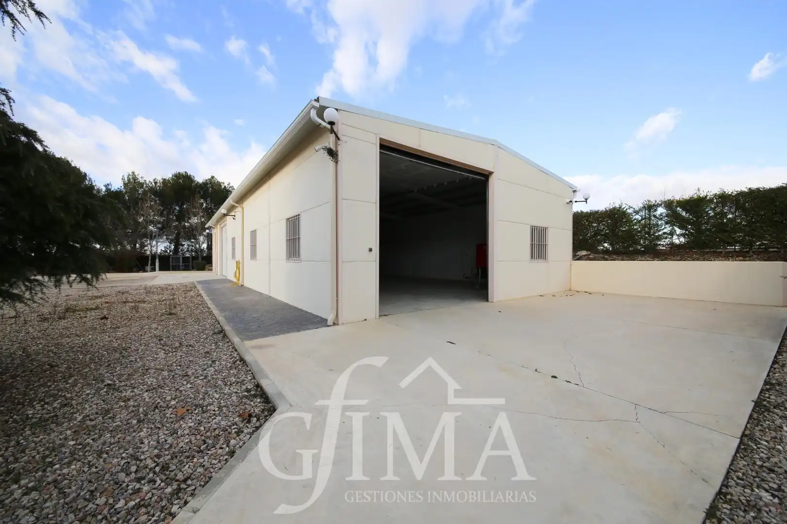 Exterior view of Houses for sale in Argamasilla de Alba  with Air Conditioner, Heating and Terrace
